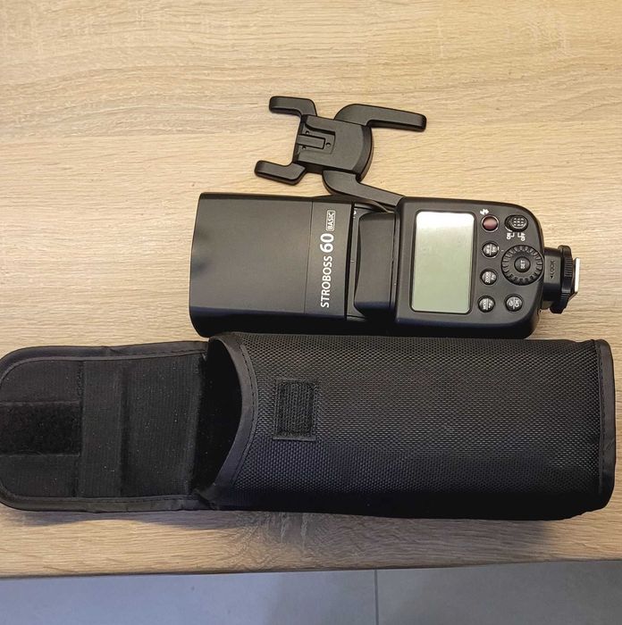 Lampa błyskowa QUADRALITE StroBoss 60