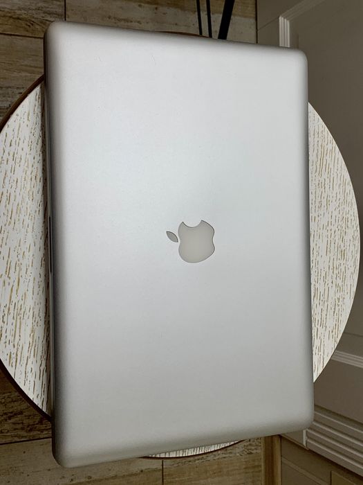 Б/У Макбук Ноутбук Apple MacBook Pro 15 4х i7 3,3ГГц 512ГБ SSD 10ГБ ОЗ