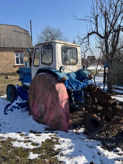 Продам трактор ЮМЗ 6 1984 рік з навісним в робочому стані