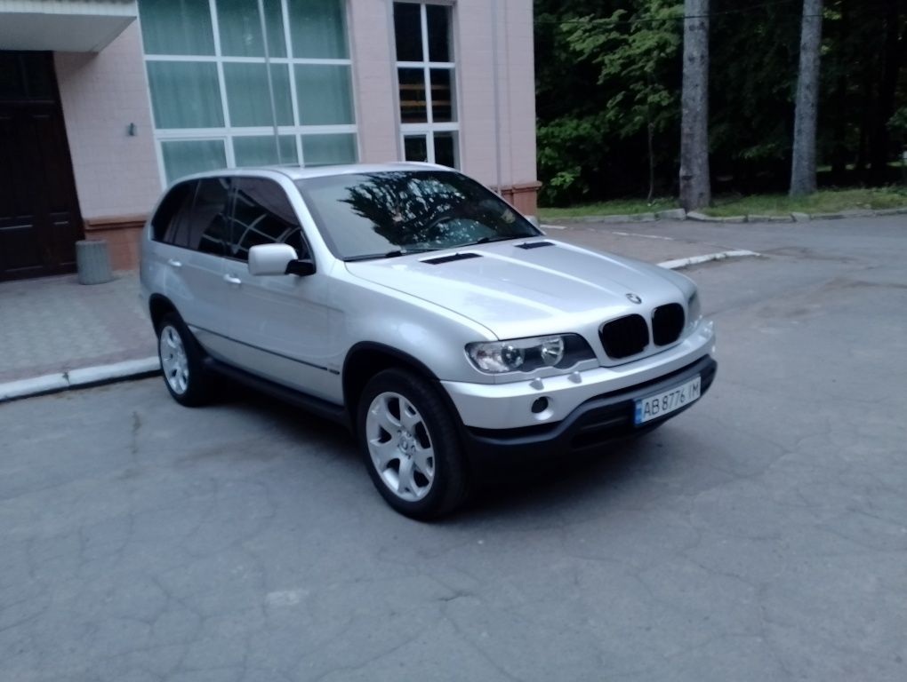 Продам BMW X5 E53