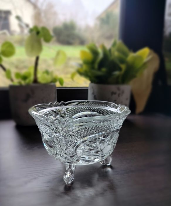 Kryształowa Miseczka z elementami szlifowanymi