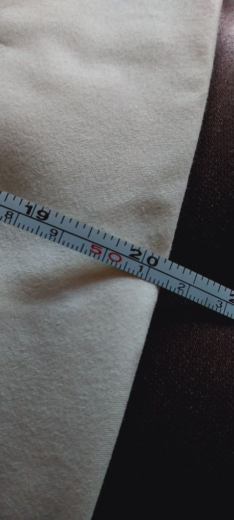 Bardzo ładne cygaretki r.XL  w kolorze śmietankowej bieli.