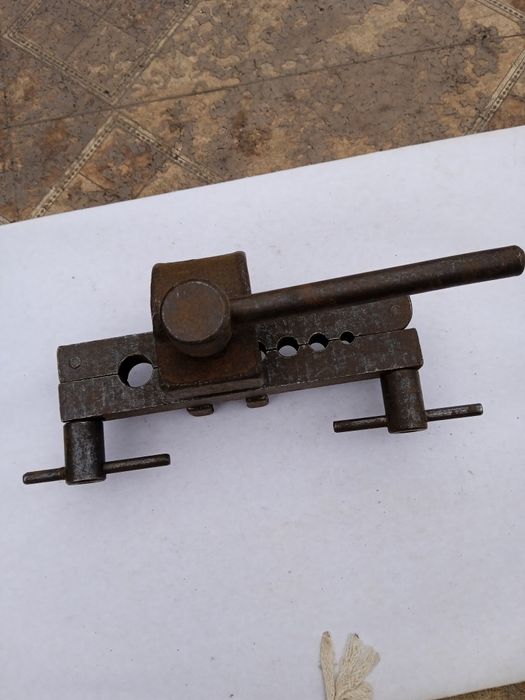 Развальцовка топливно/тормозных трубок.Пр СССР