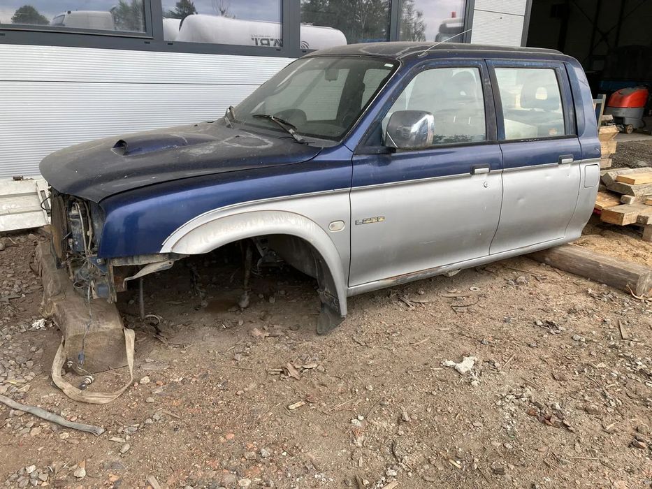Mitsubishi L200 Mitsubishi L200 2,5td, nowa rama ocynk