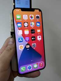 Дисплей 12 pro max iPhone оригинал с пятном