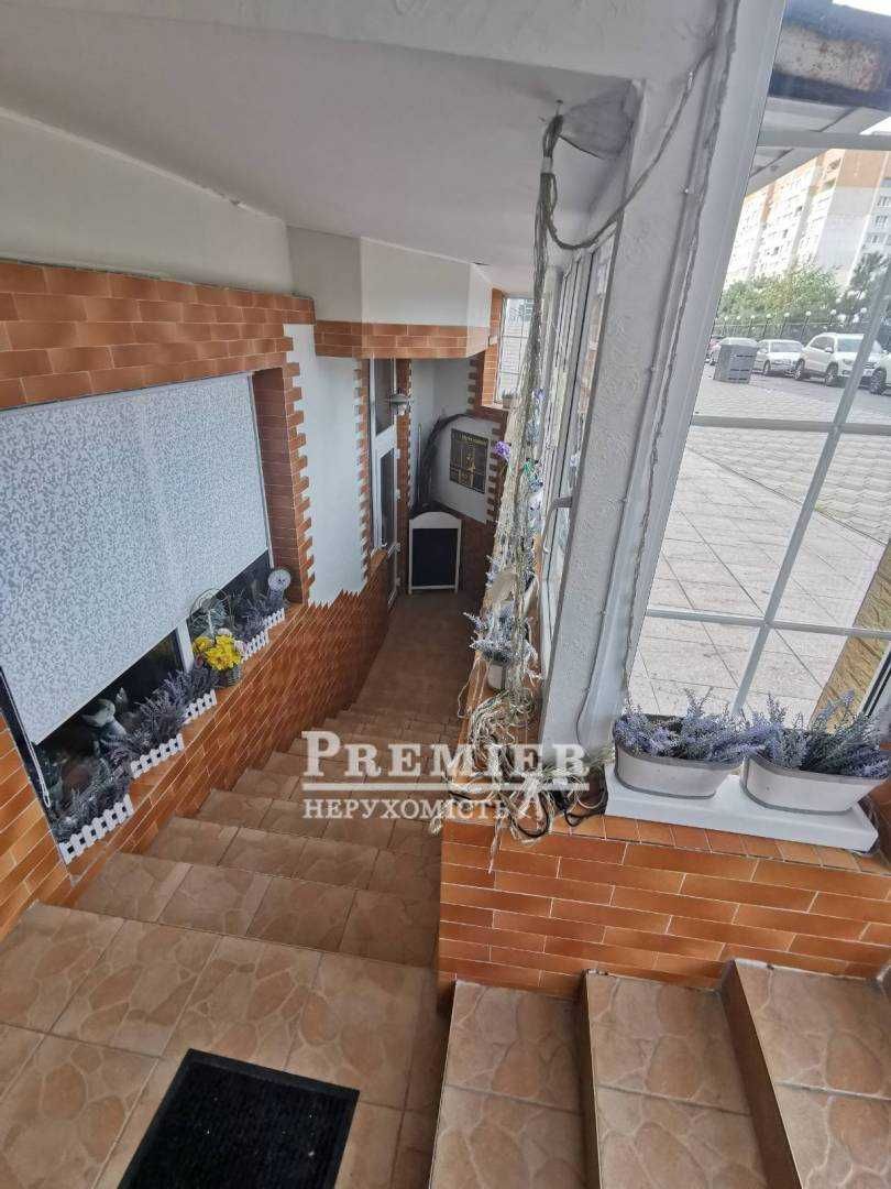 Продам комерційне приміщення на Бочарова!