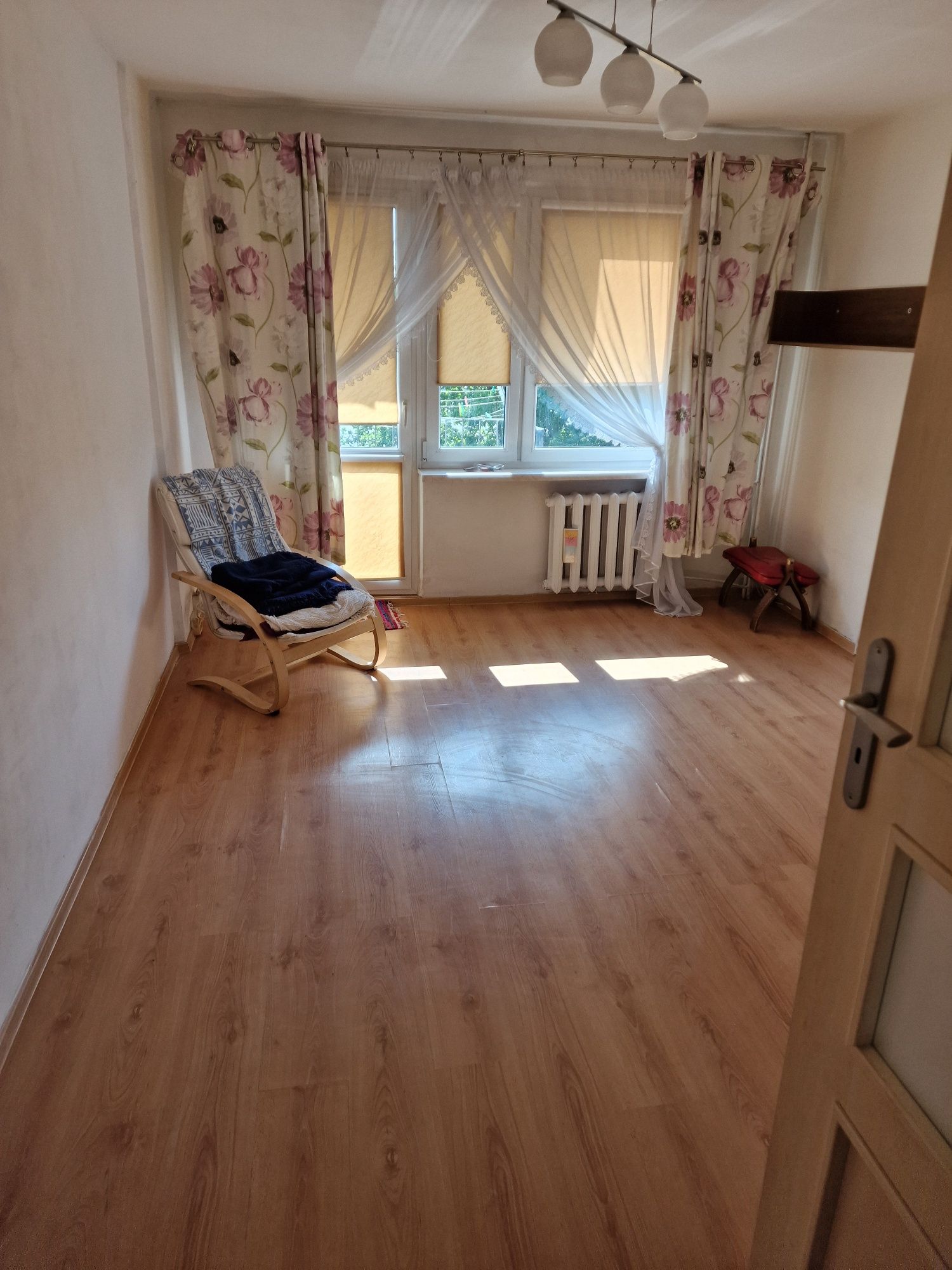 Mieszkanie 56m2 3 piętro Oboźna