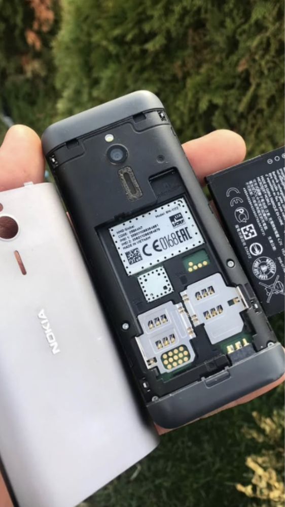 Nokia на дві свм.