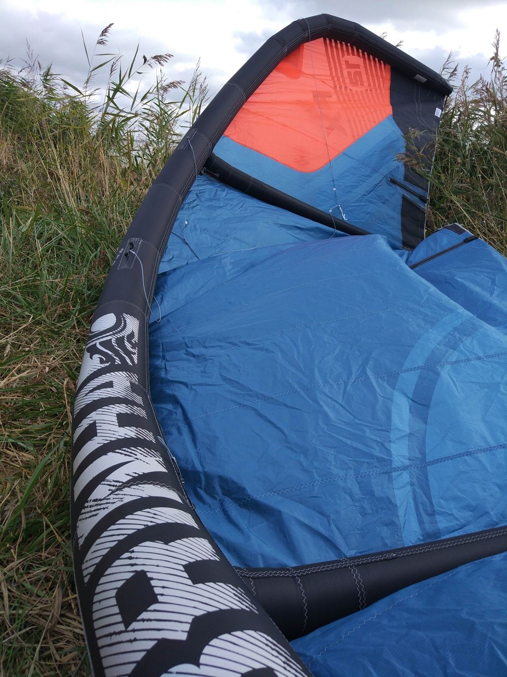 Latawiec kite Cabrinha FX 12m