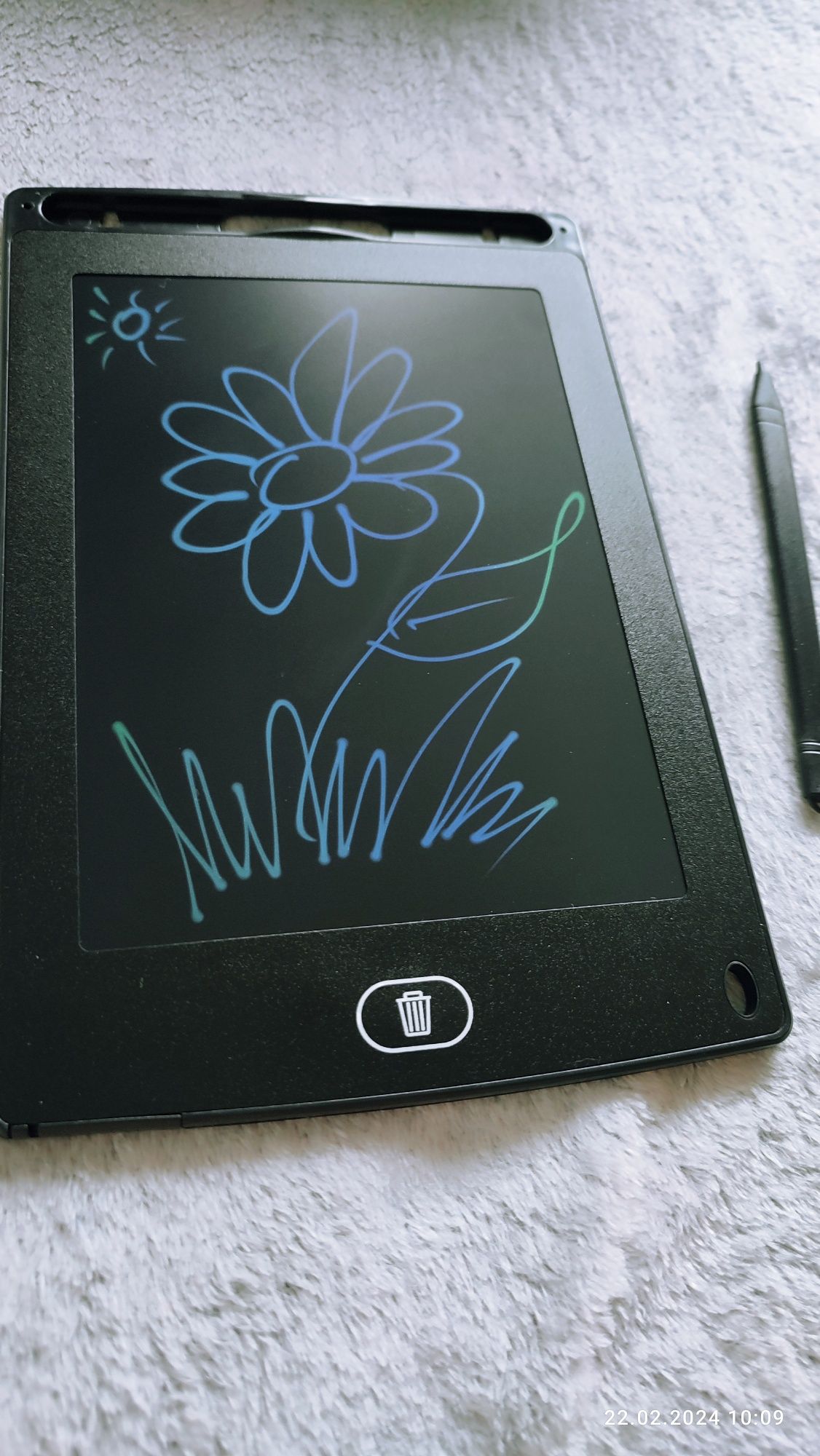 Nowy tablet graficzny do rysowania dla dziecka czarny