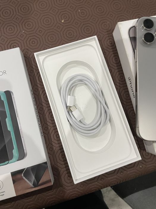 Iphone 16 Pro Max 256gb com garantia, bateria a 100%