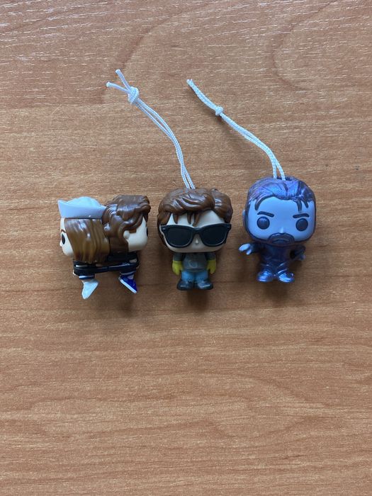 Фигурки очень странные дела