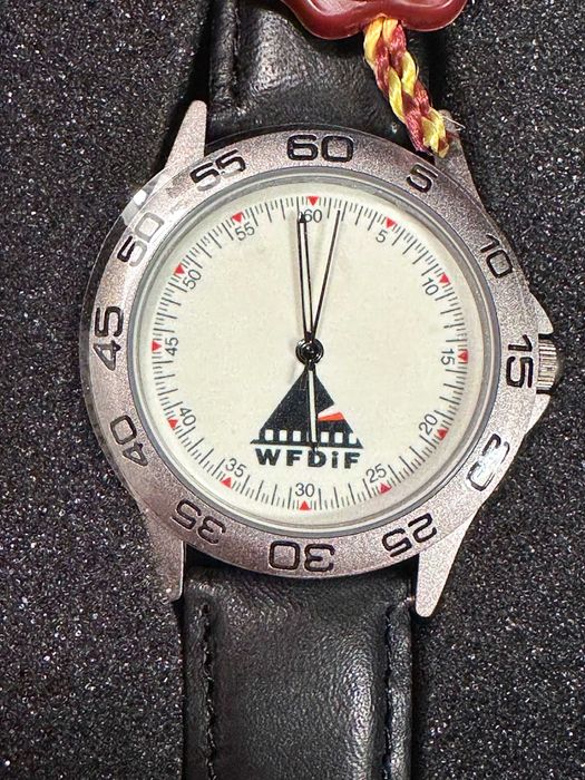 Zegarek WMC z logo WFdiF