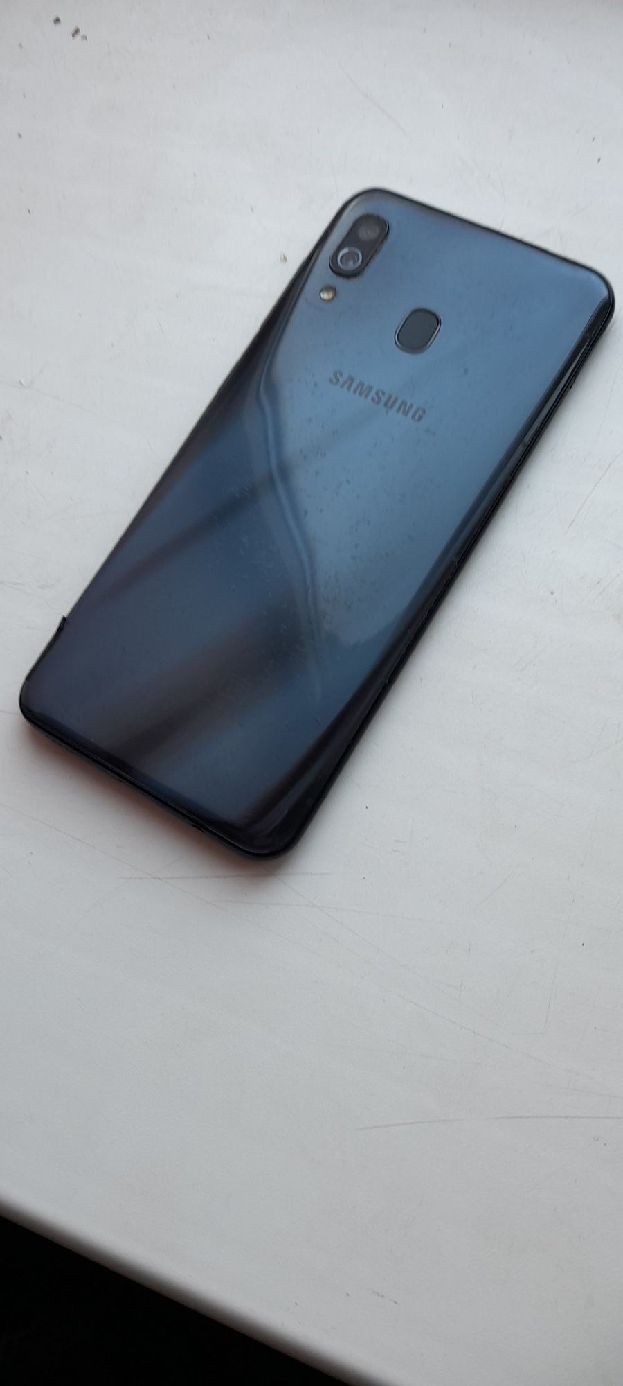 Samsung a30. с коробкой