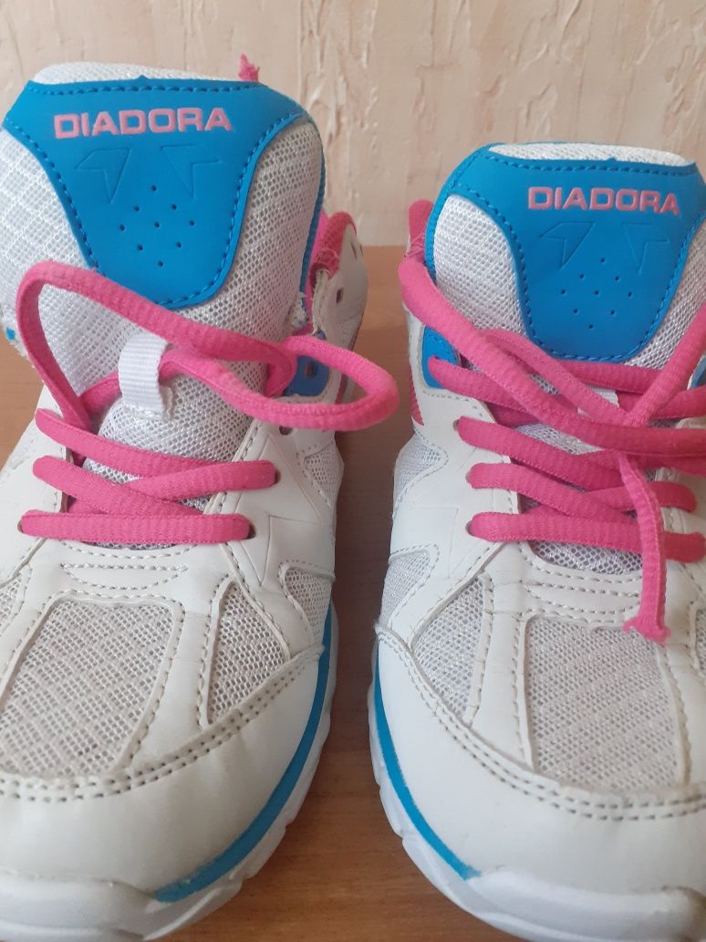 Buty sportowe damskie Diadora