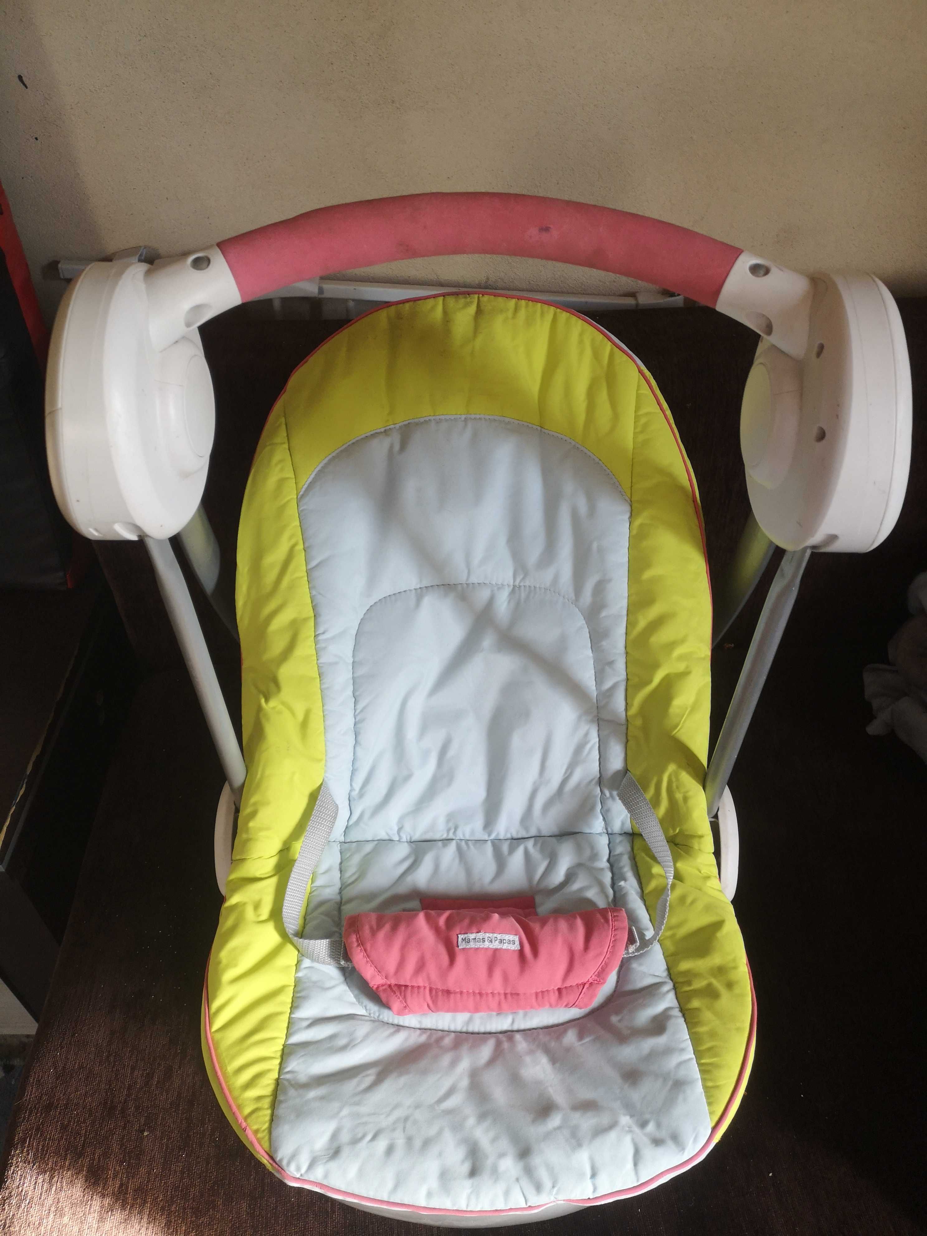 Huśtawka Bujak bujaczek leżak dla niemowląt grający Mamas & Papas