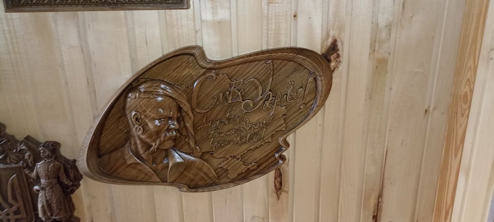 Продам Картина-пано "Слава Україні". Телефонуйте!