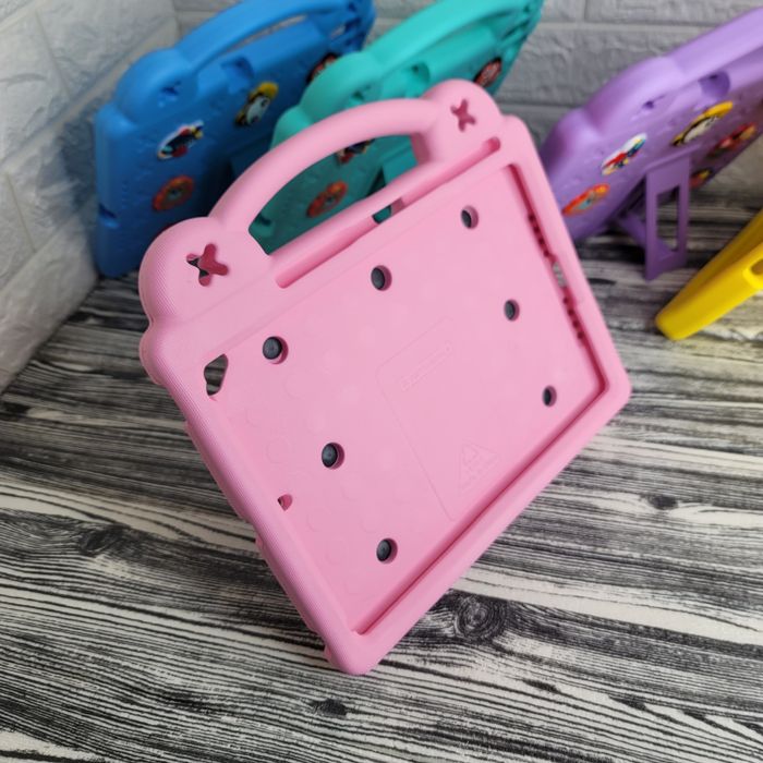 Детский чехол с игрушками Apple iPad 9.7, 10.2, 10.9 экран