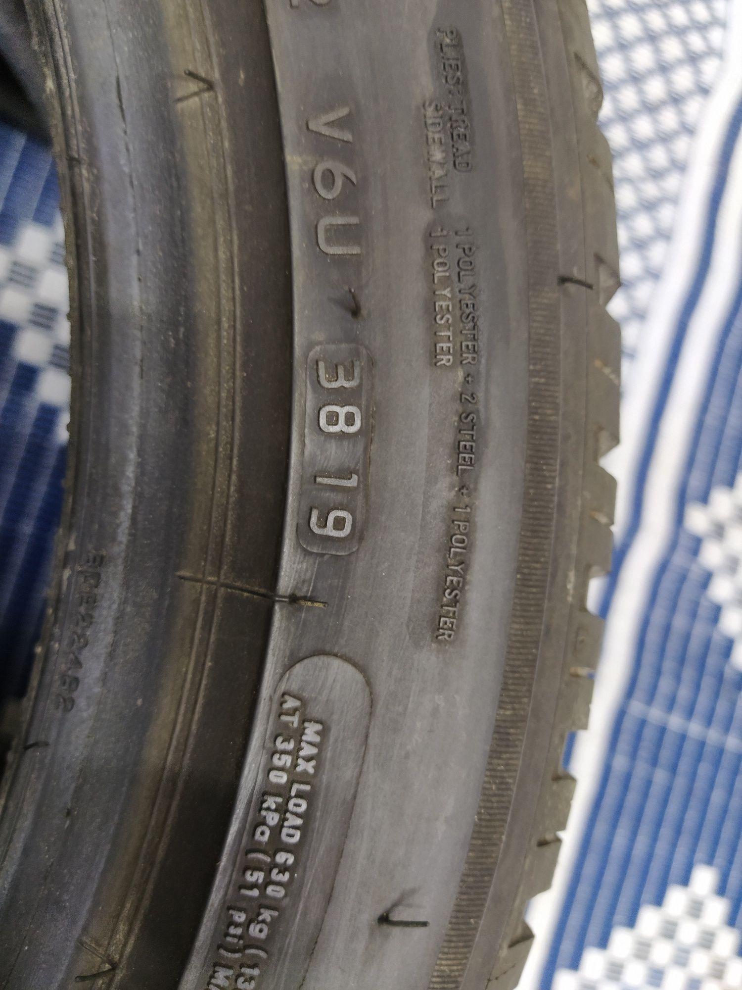 2 Opony zimowe 215/50r18 BRIDGESTONE 2019r 6mm