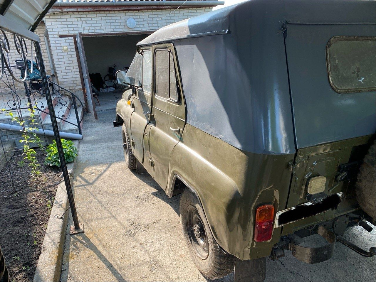 Продам авто Уаз 469