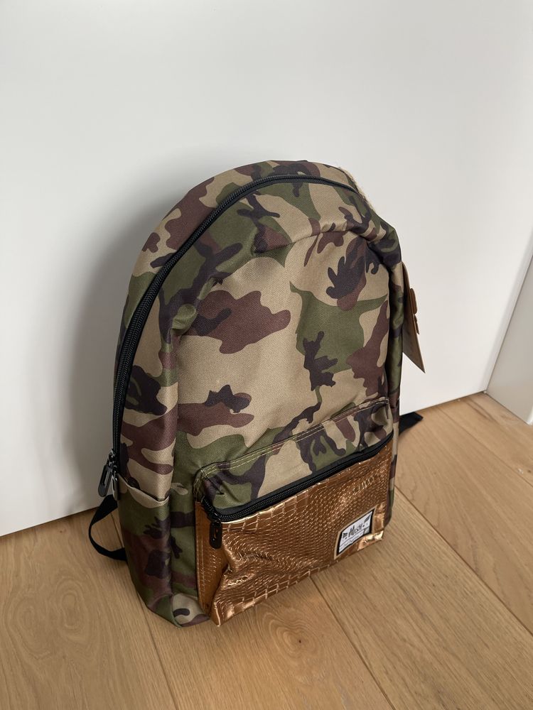 Plecak / nowy plecak / plecak szkolny/ plecak w podróż