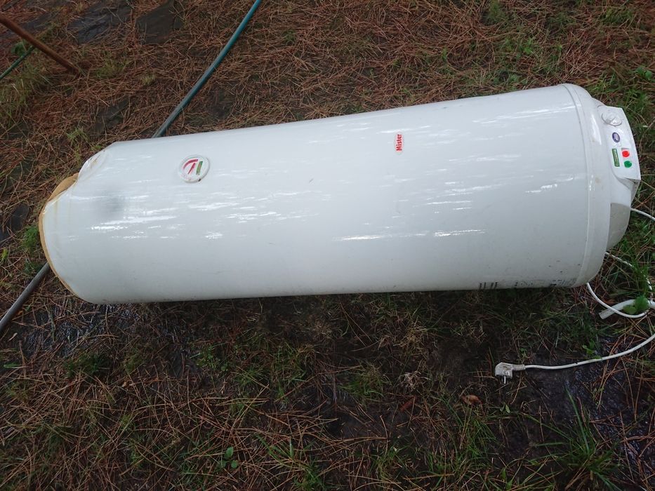 Продам бойлер 140л