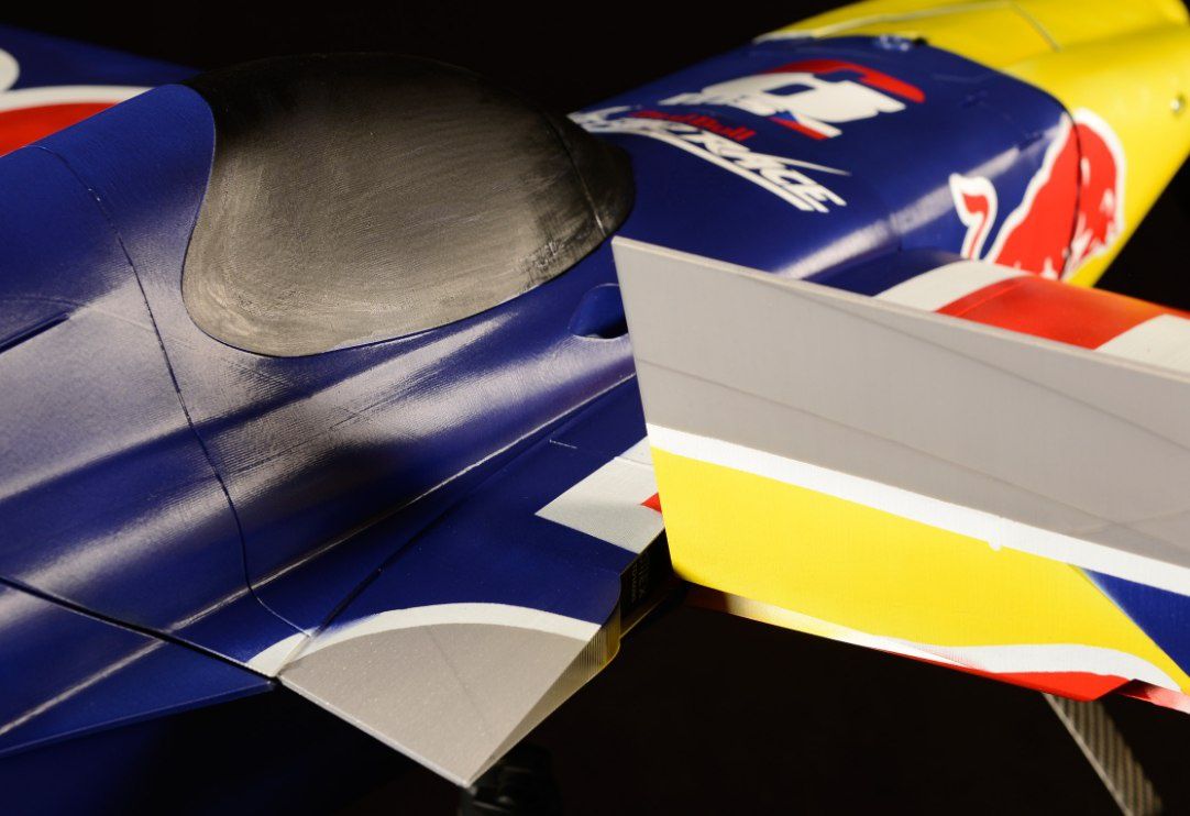 Самолет на р/у EDGE 540 V3 RED BULL Edition