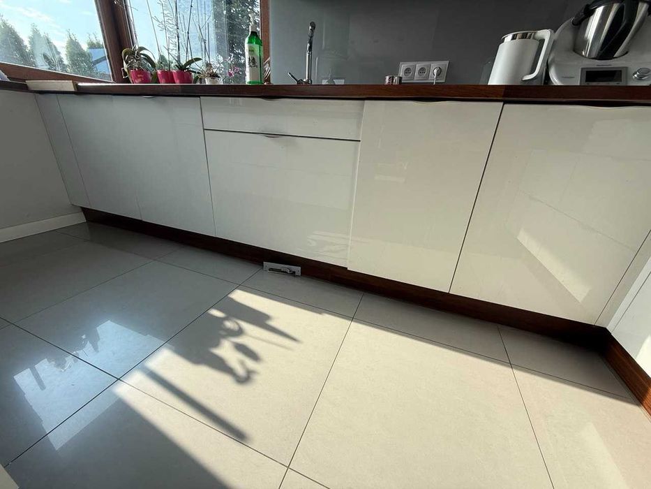 OKAZJA! Nowoczesne meble kuchenne + cały sprzęt AGD !!!