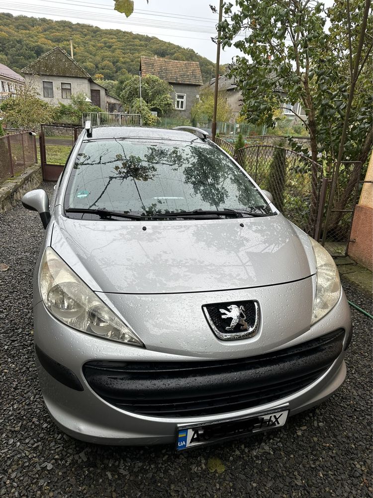 Авто Peugeot 207 sv 2007 1.4 benzin