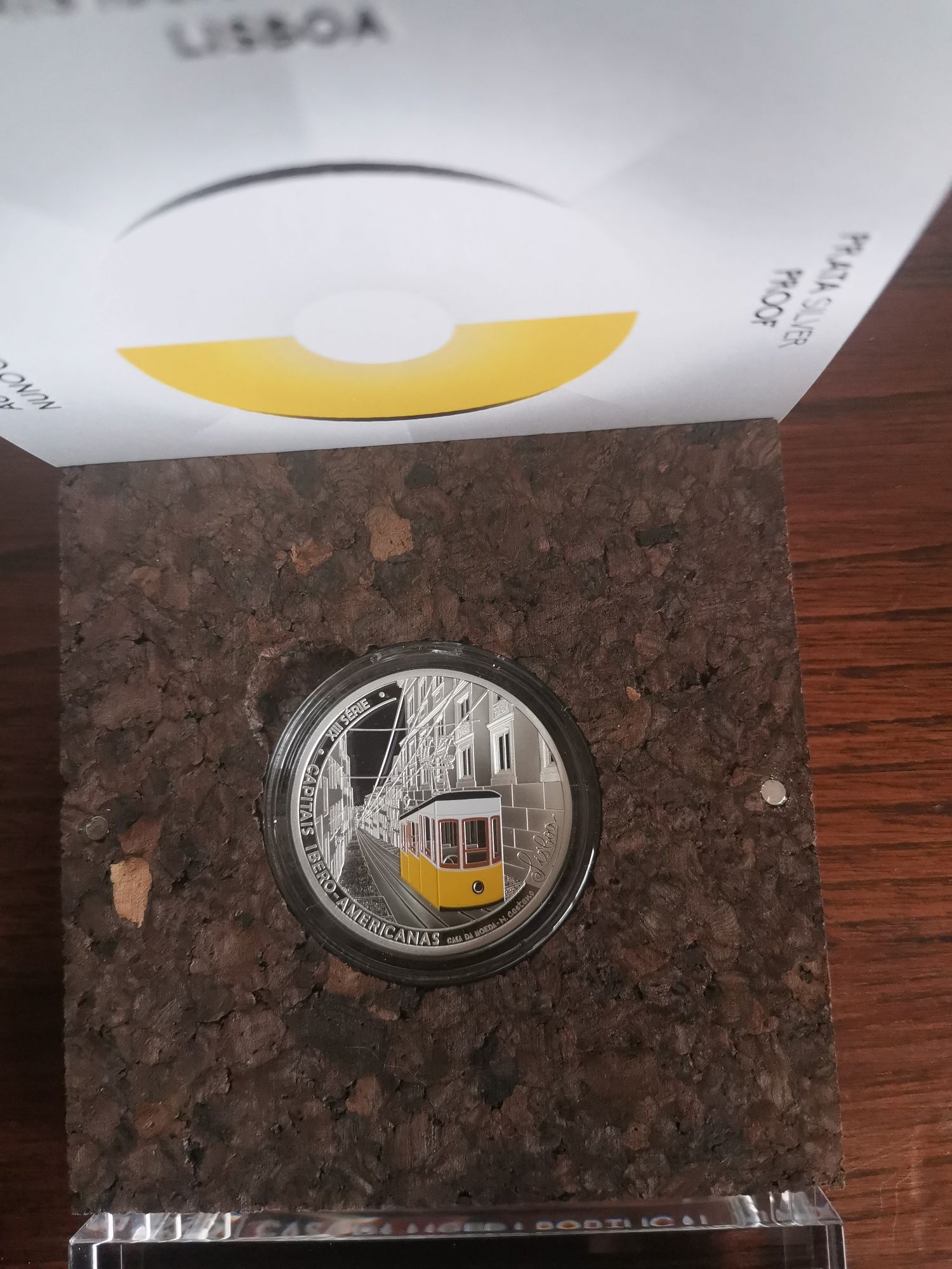 Conjunto 2 moedas Proof comemorativas Elétrico + Patinagem
