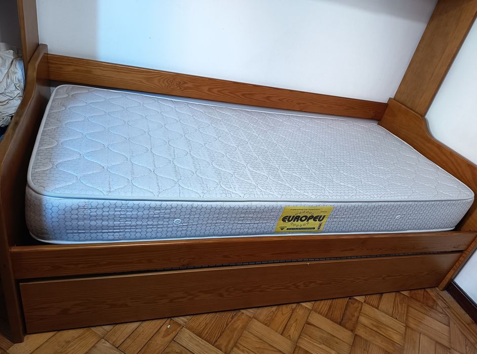 Mobília Quarto Estúdio 2 camas Madeira Maciça