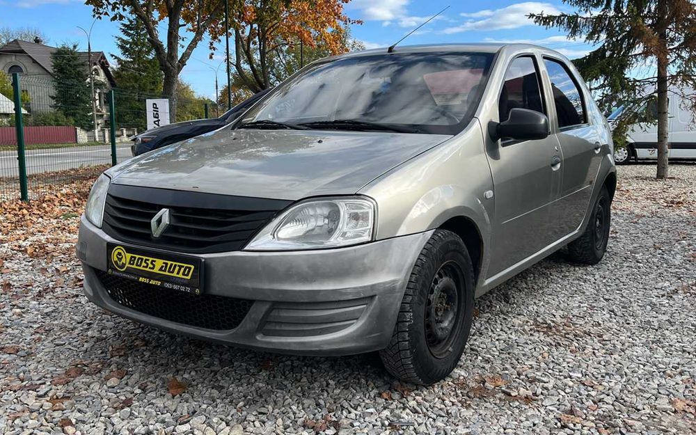 Renault Logan 2010