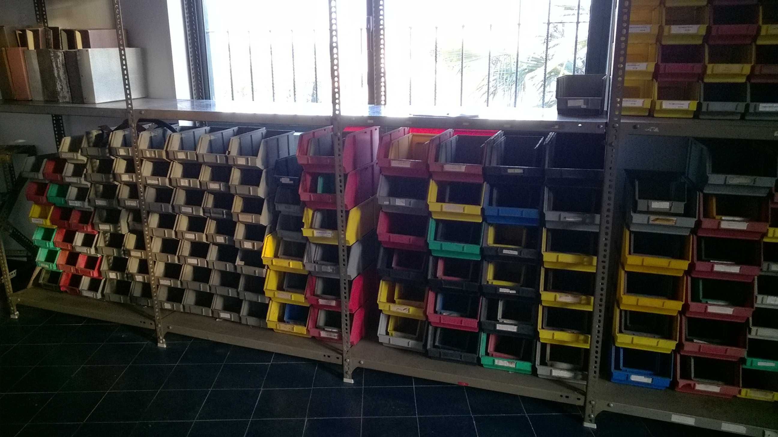 Caixas SUC (diversas medidas e cores)