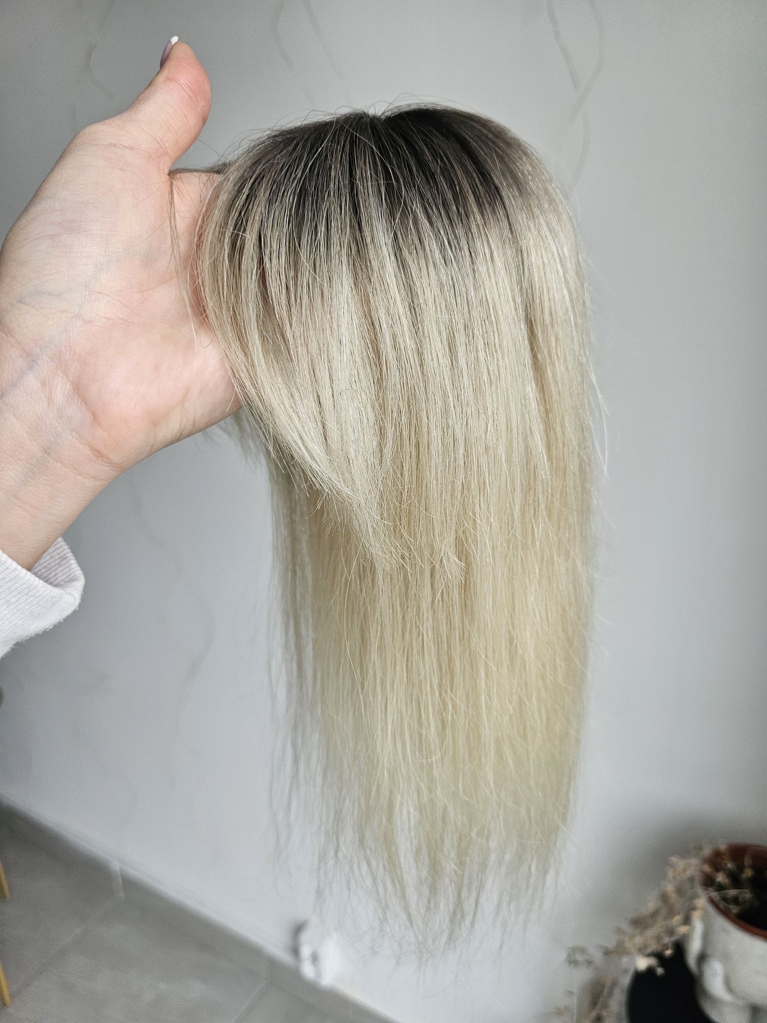 Mini topper z włosów naturalnych blond z chłodnym odrostem