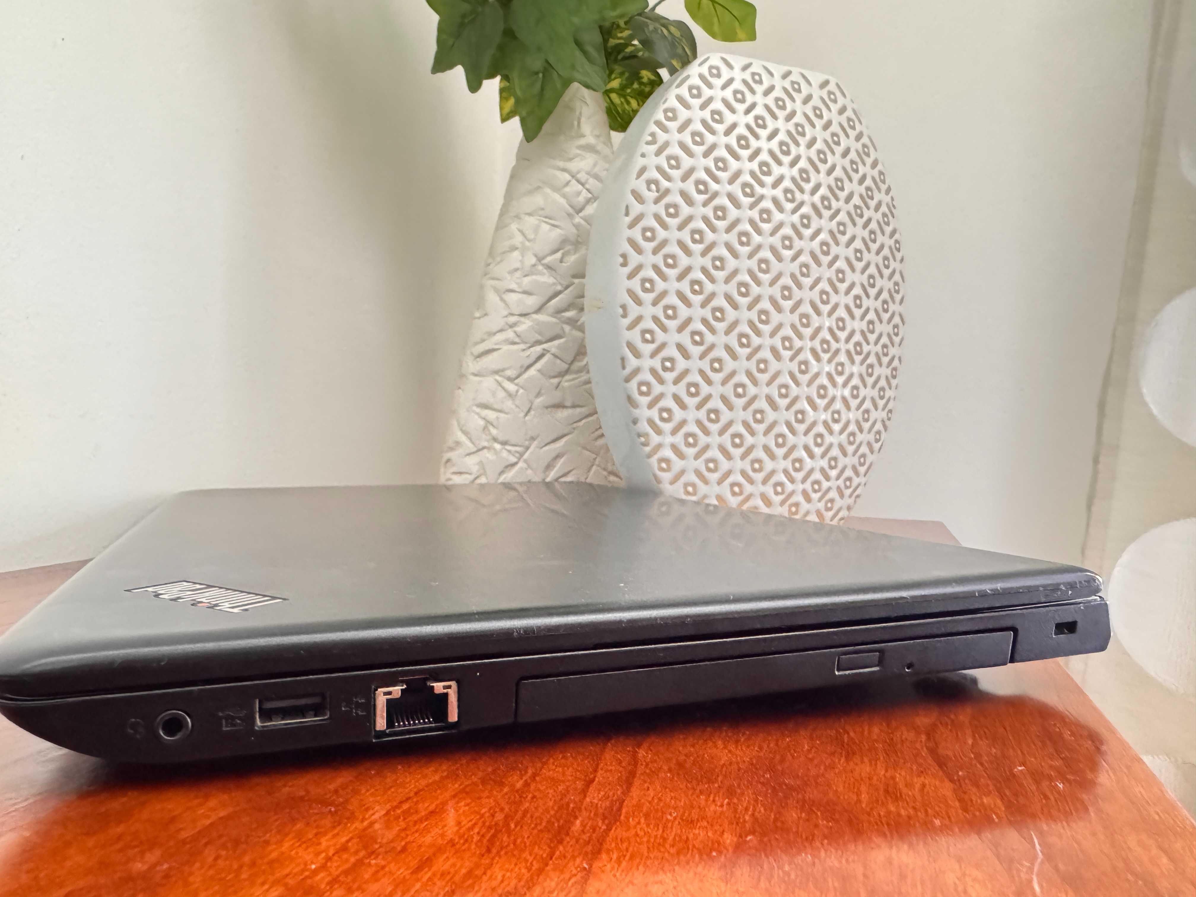 Lenovo ThinkPad E570 15.6"FullHD|i7-7500u|16Gb Ram|Ssd 512Gb|GTX950M