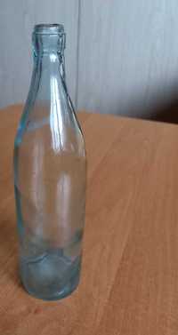 Stara butelka szklana (PRL) „ćwiartka”, bez gwintu
