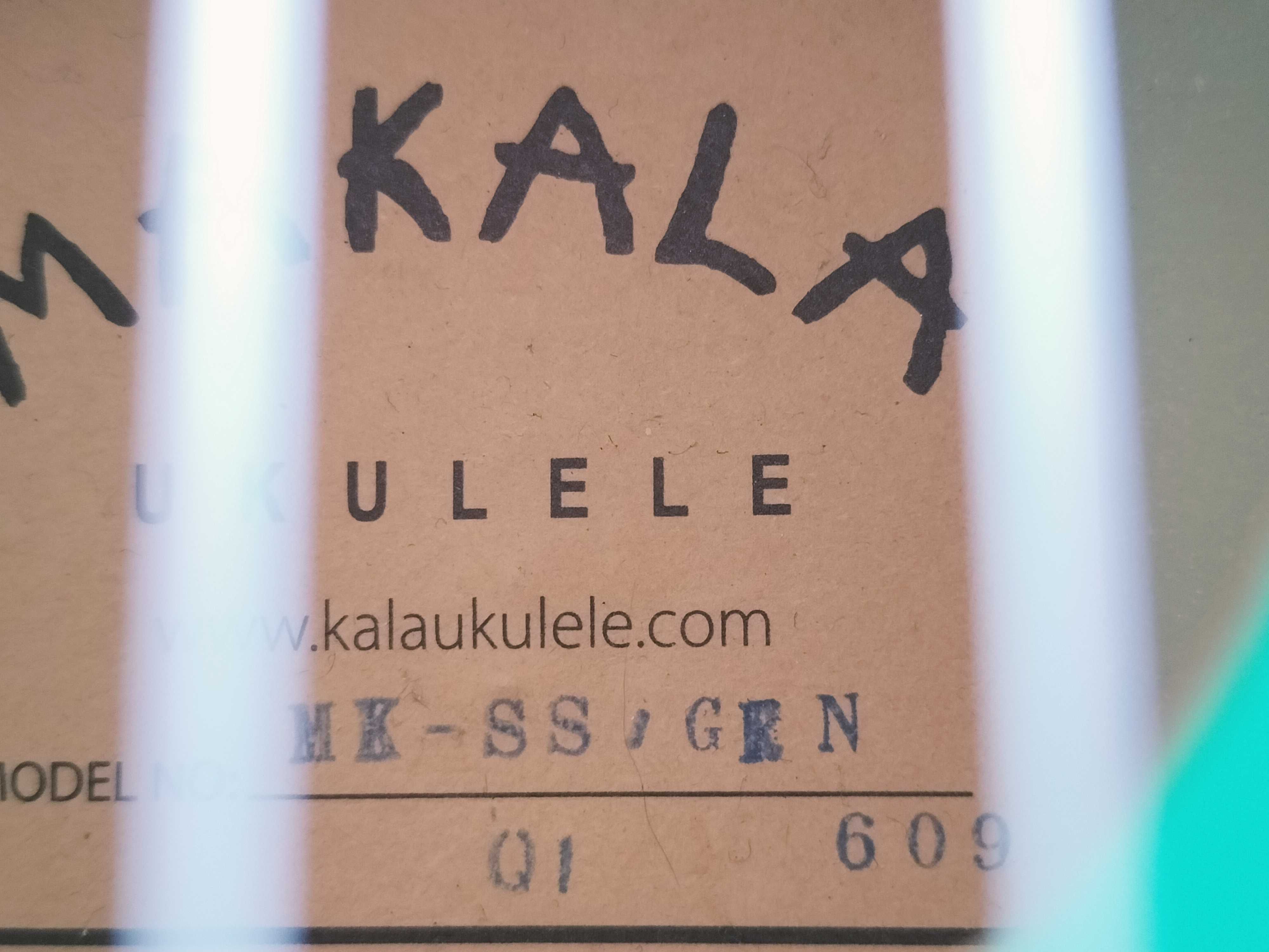 Ukulele Makala Shark - Surf Green Soprano (MK-SS/GRN)