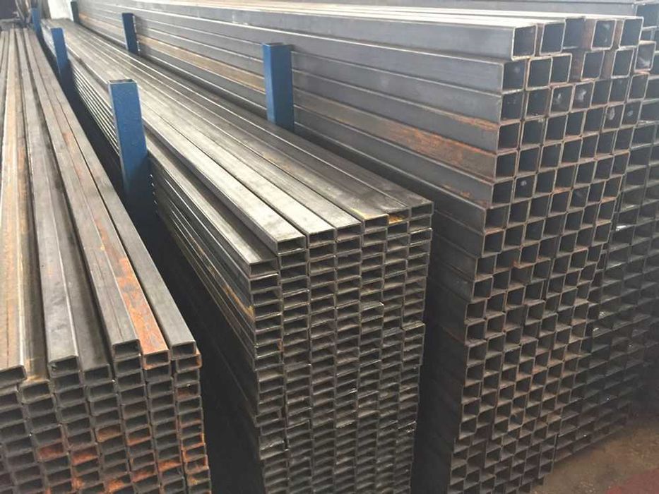 Трубы металлические  тонко и толстостенные