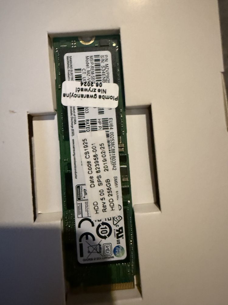 Dysk SSD M.2 SATA 2280 Samsung 256GB