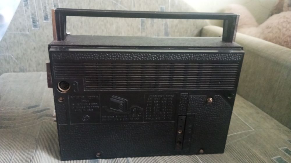 Продам ретро приемник VEF 206