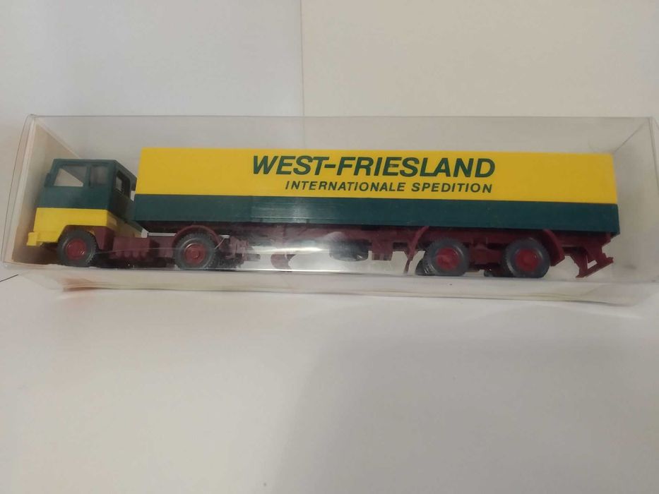 WIKING 1:87 - Ford 'West-FRIESLAND Spedition