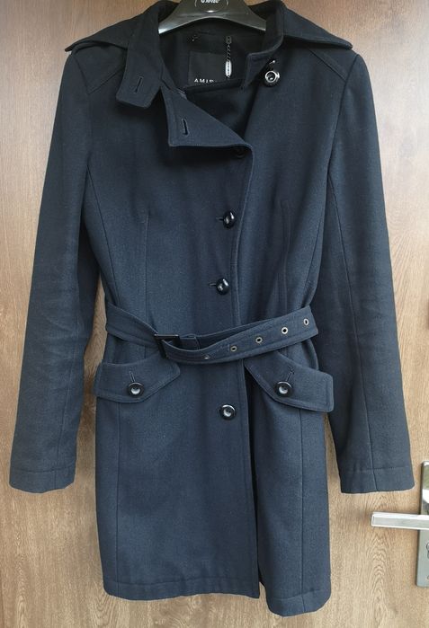 Czarny płaszcz jesienny, 50% wełny, Amisu