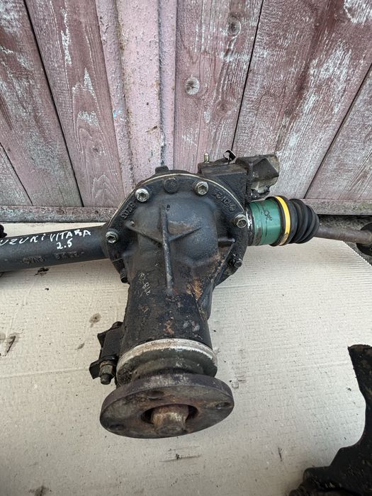 Передній міст Mitsubishi L200 2.5td Suzuki Grand Vitara 2.5 V6 бензин