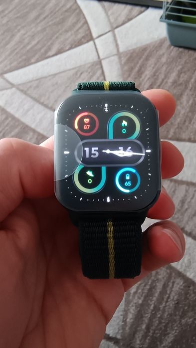 Motorola moto watch fit