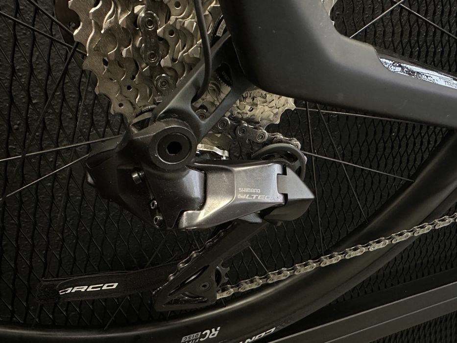 Szosowy rower elektryczny ROSE REVEAL PLUS Ultegra R 8100 Di2 roz.L