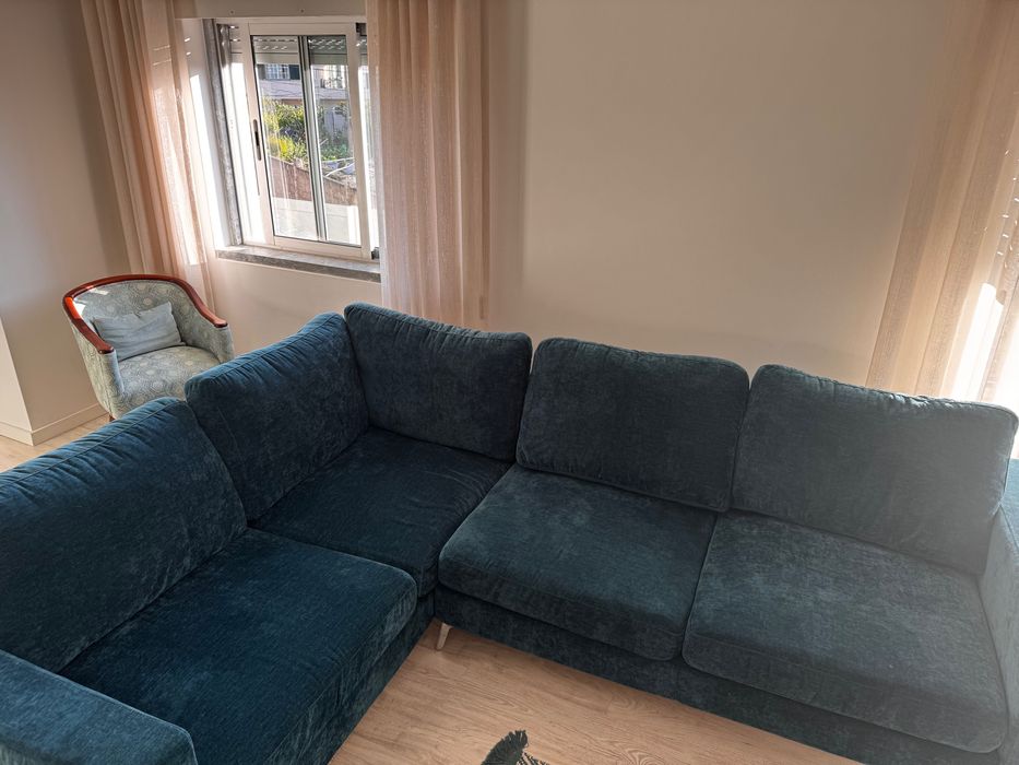 Sofá praticamente novo azul petróleo