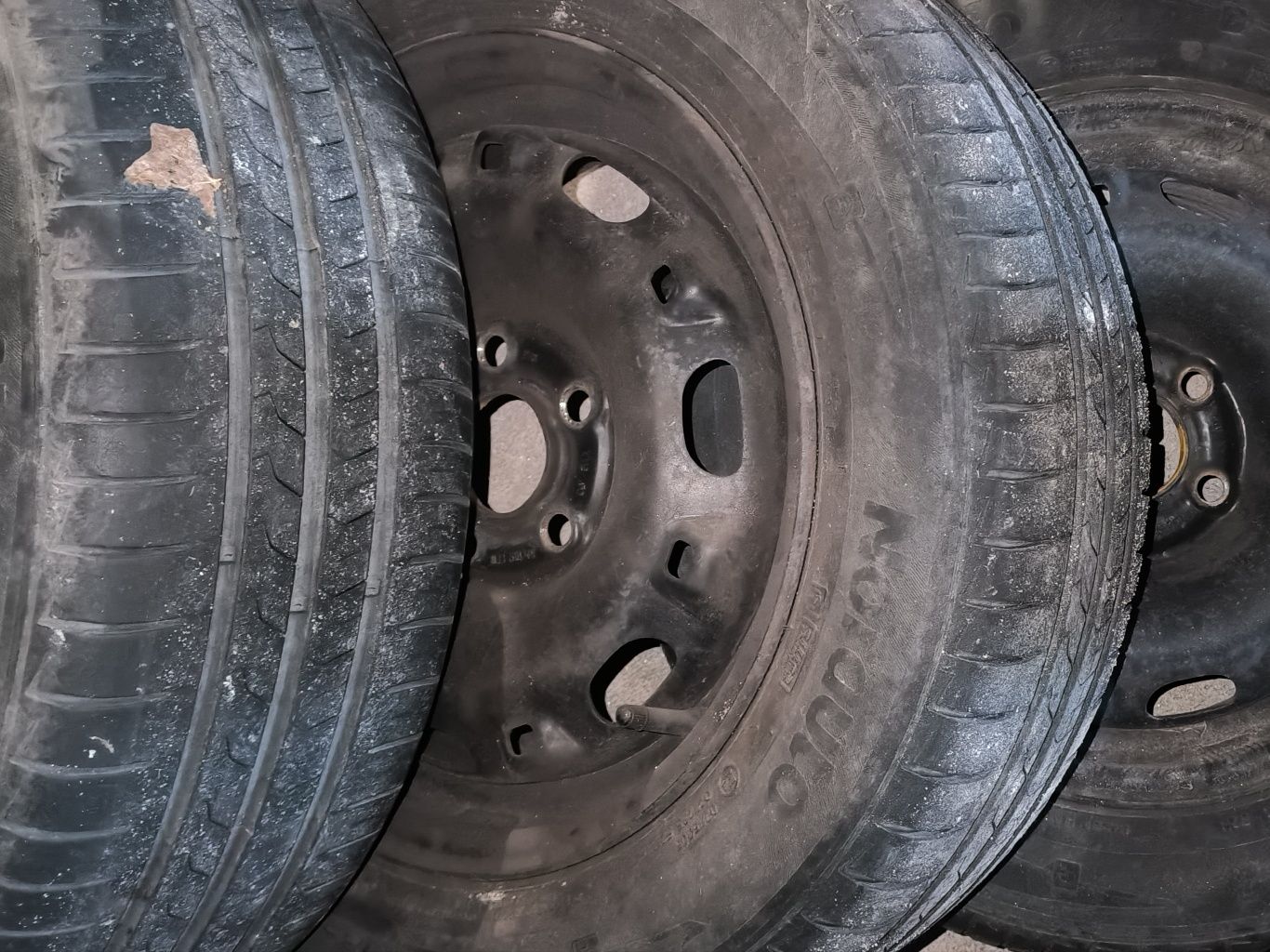 Jantes com pneus 185/60 R14