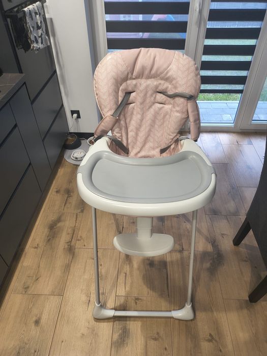 Krzesełko do karmienia skiddou