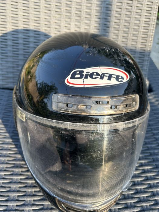 Мотошолом Bieffe