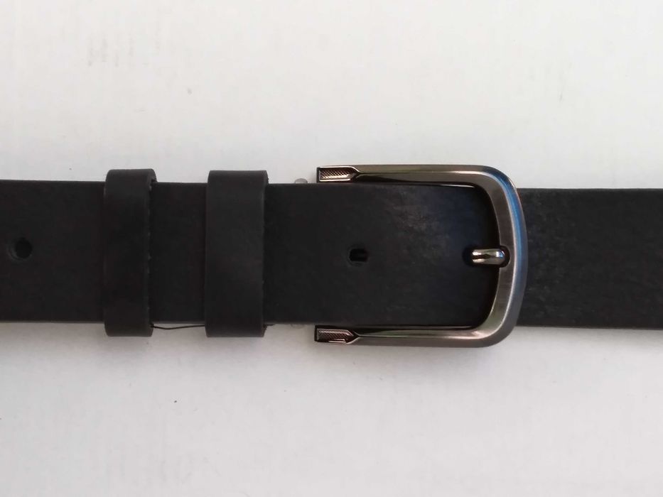 Подарок мужской ремень кожаный для джинсов.